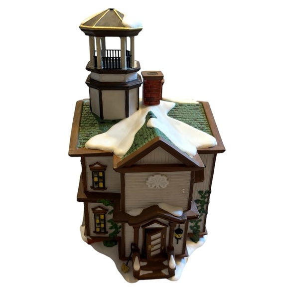 Dept 56 New England Village Series Woodbridge Town Hall 56.56670 56670 Christmas - Picture 1 of 8